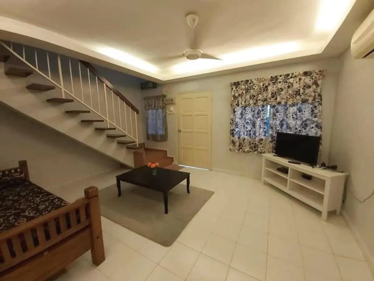 Holiday home Juwita Homestay Bukit Katil - Free Unifi And 15 Minutes To Town Malacca
